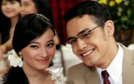 Berita Terbaru Dan Profil Artis Terkini Ayah Asmirandah Curhat Saya Kalah Jonas Rivanno Sudah Bawa Anak Saya