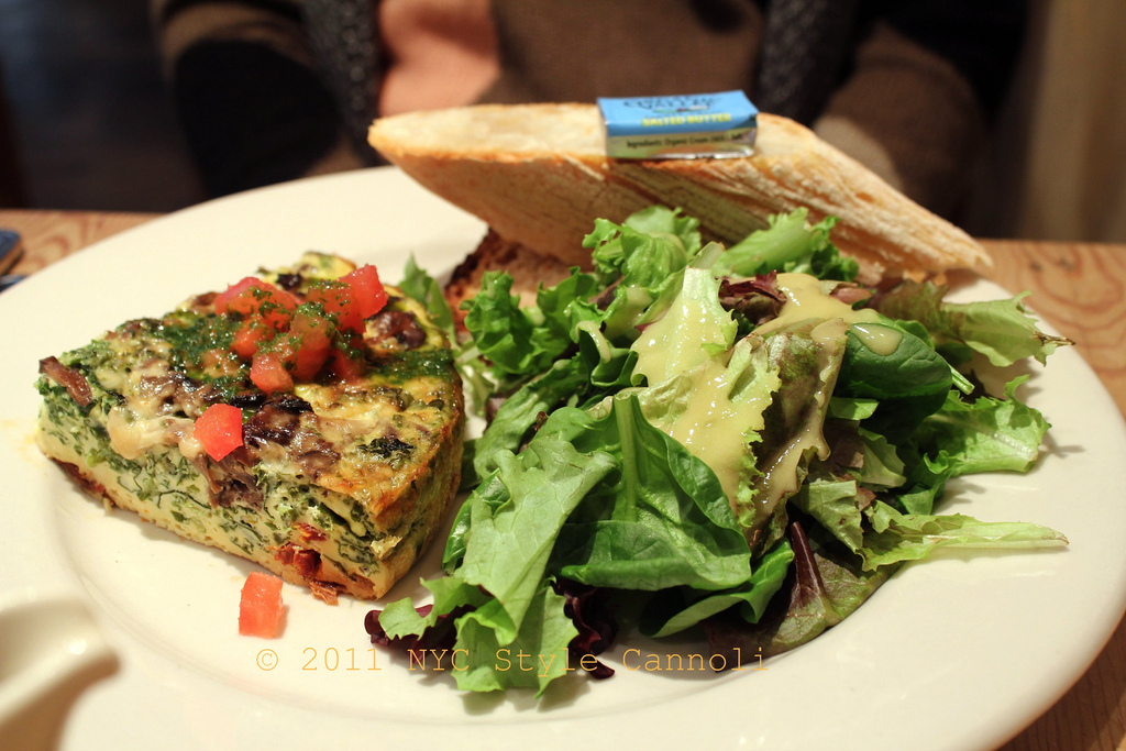 Photo Gallery Thursday " Le Pain Quotidien" NYC, Style & a little Cannoli