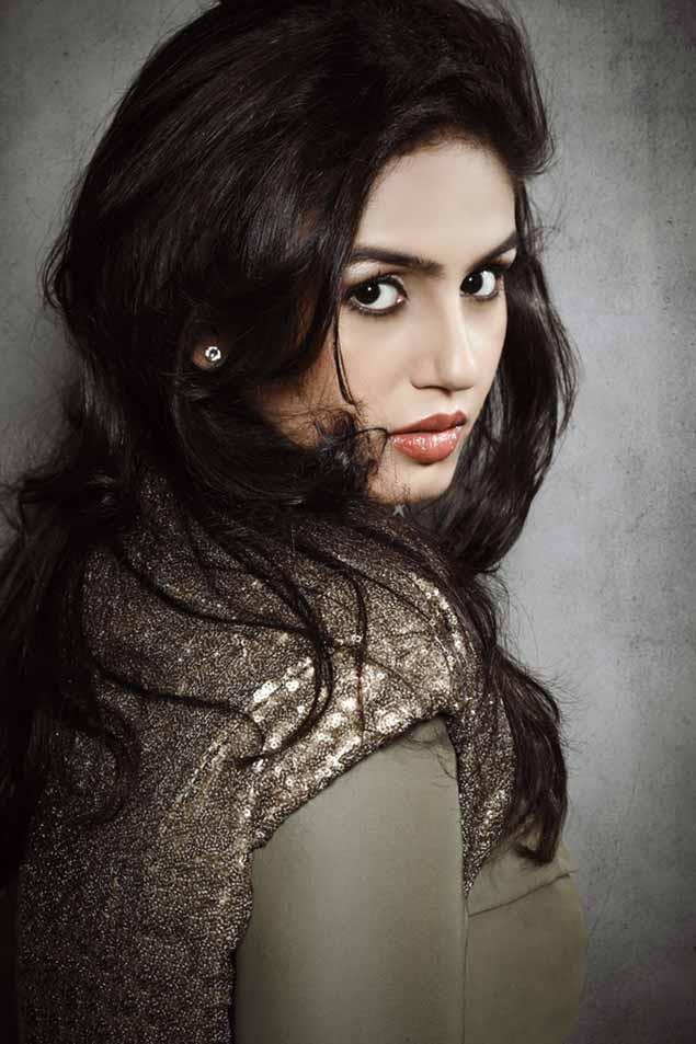 Actress Huma Qureshi's hot Photo shoot for Cineblitz ~ INDIAN CINEMA