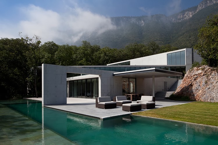 simplicity love House in Monterrey, Mexico Tadao Ando