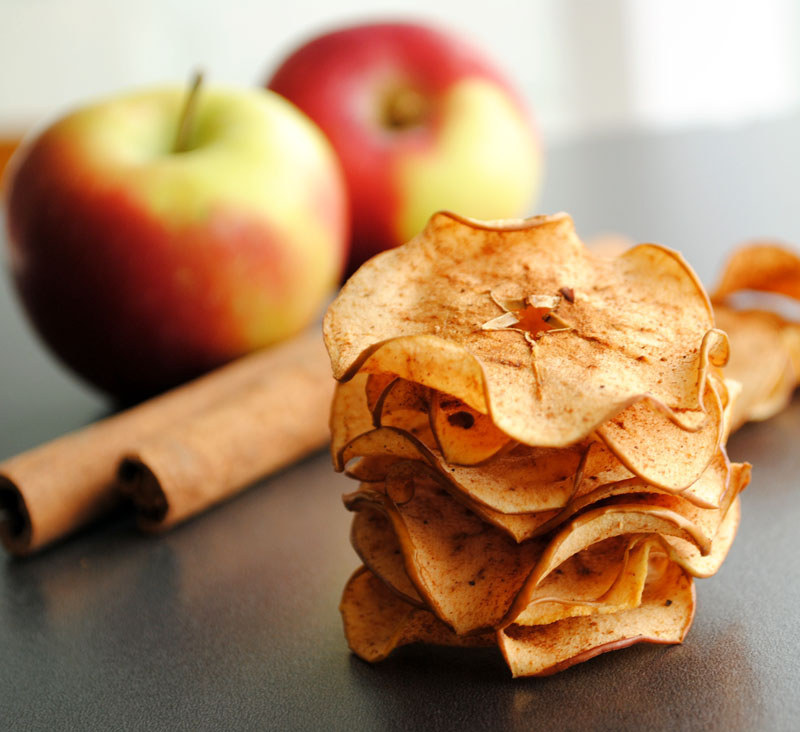 Leanne bakes Spiced Apple Chips