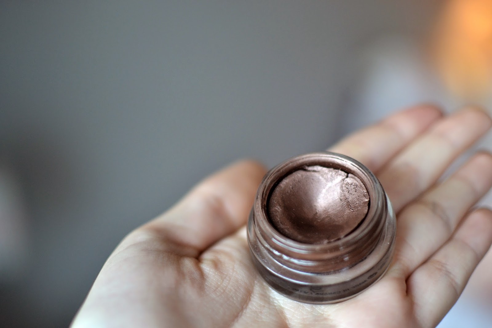 La revue paint pot Constructivist de chez MAC Le Blog de Victoria