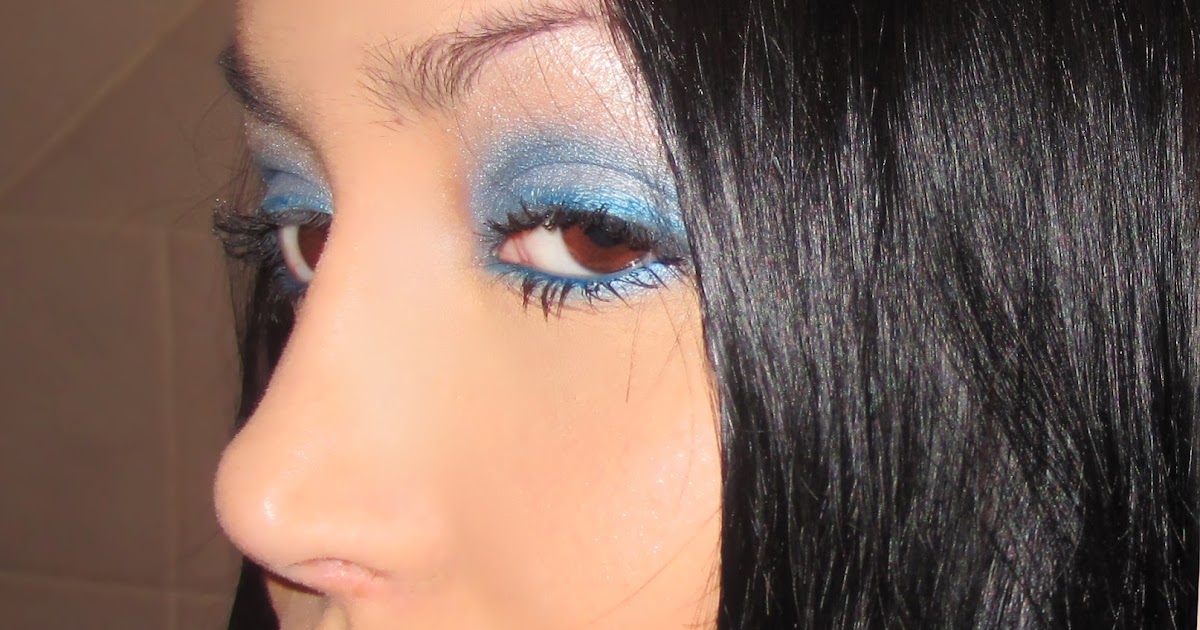 House of Doll: MAC's 'Shy Girl' Lipstick and Tommy G Blue Eyes.
