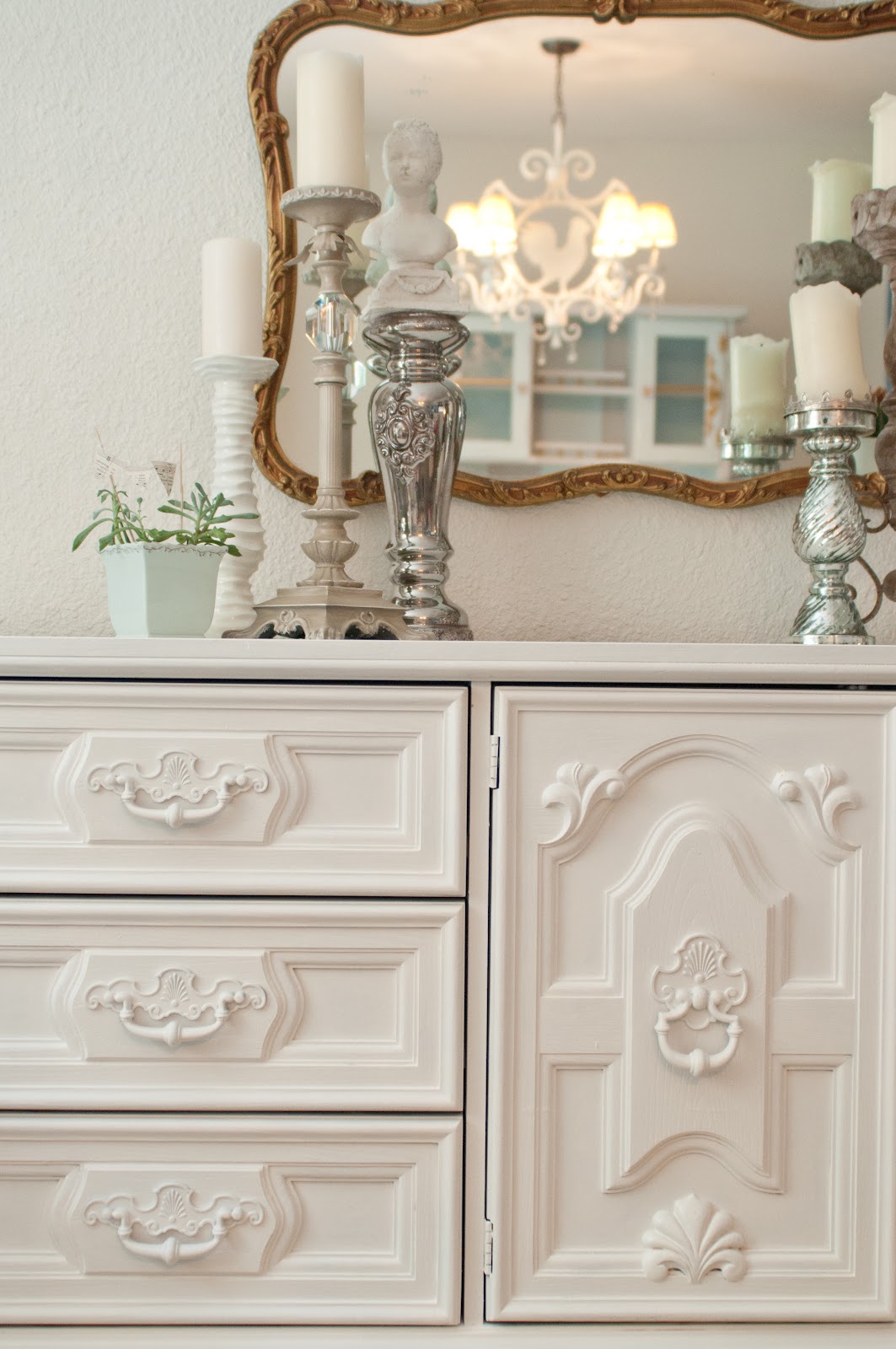 Domestic Fashionista How to Paint Furniture the Correct Way