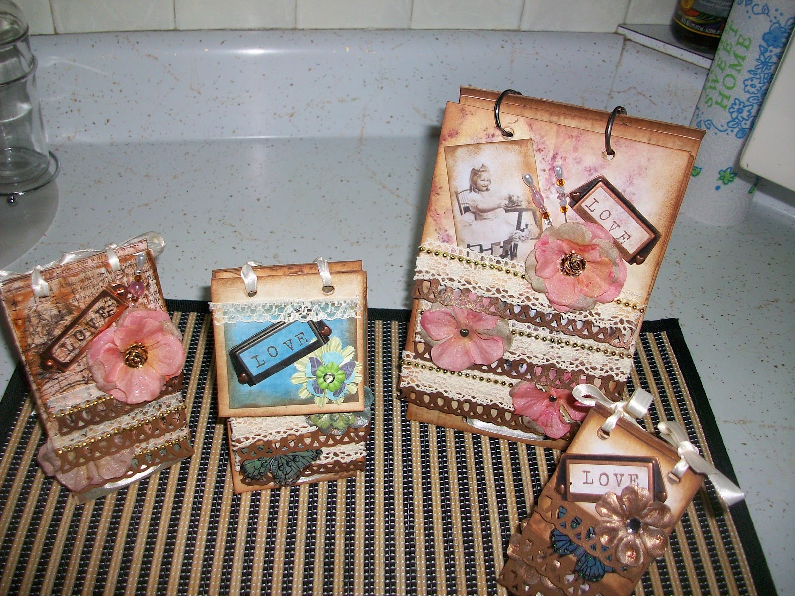 Jklclan studio Stand up flip photo album with dimentions.