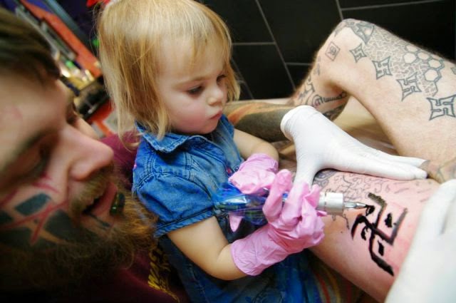 the_youngest_tattoo_artist_in_the_world_
