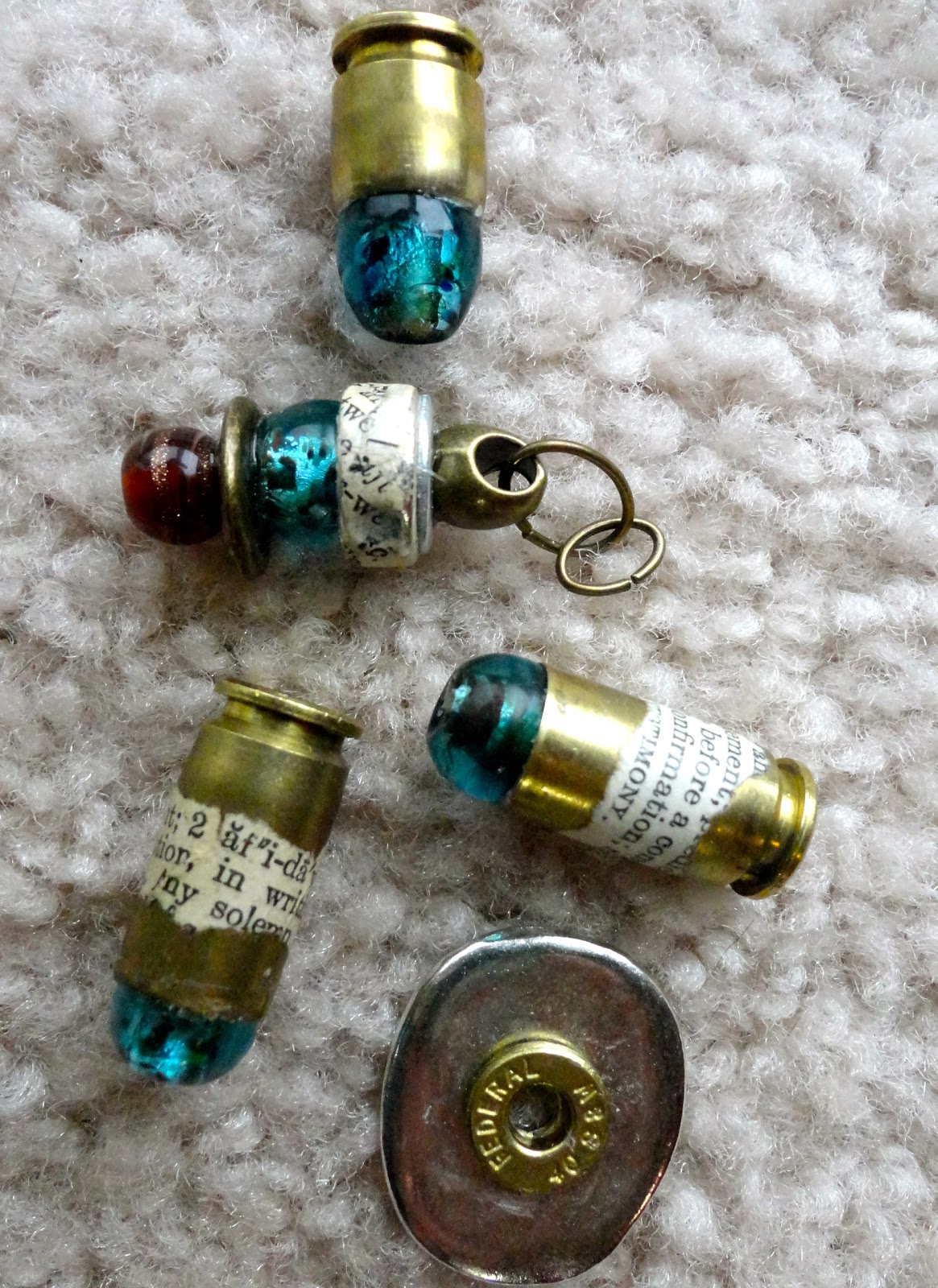 DSC00396.JPG (1165×1600) Bullet shell jewelry, Bullet crafts, Bullet