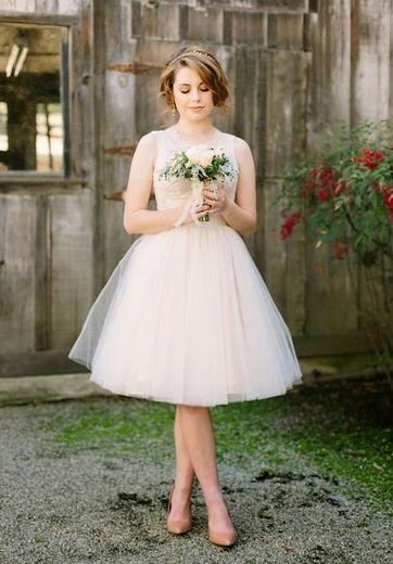 Những tuyệt phẩm váy ngắn đẹp nhất cho cô dâu mùa hè 