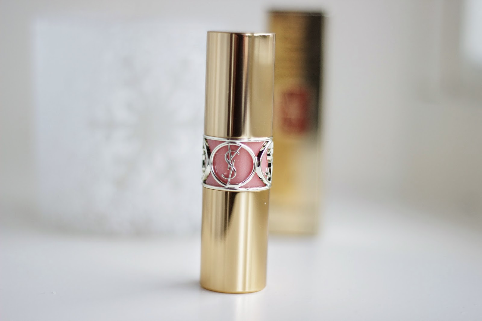 YSL Rouge Volupté Shine 8 Pink in confidence