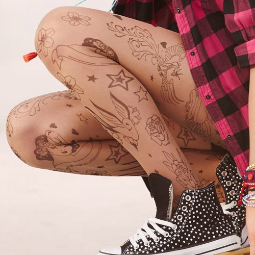 Harisnyanadrág rajz motívumokkal Harisnyanadrág rajz motívumokkal