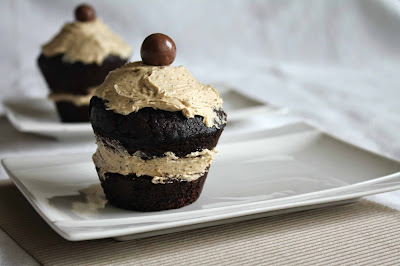 Receta mini cakes de chocolate_Receta cupcakes de chocolate_receta buttercream de moka