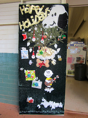 Door highlands xmas contest decorating intermediate student activities Highlands Intermediate Student Activities: Christmas Door Decorating Contest '11
