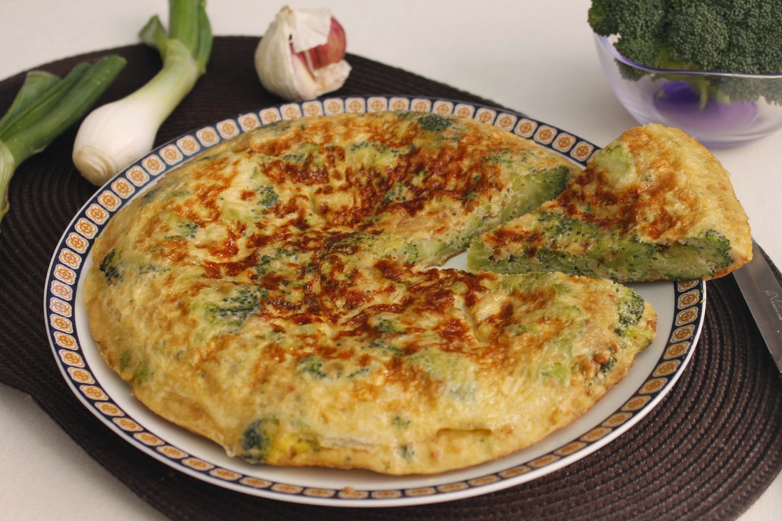 Tortilla de brócoli y otras cosas Con sabor a huerto