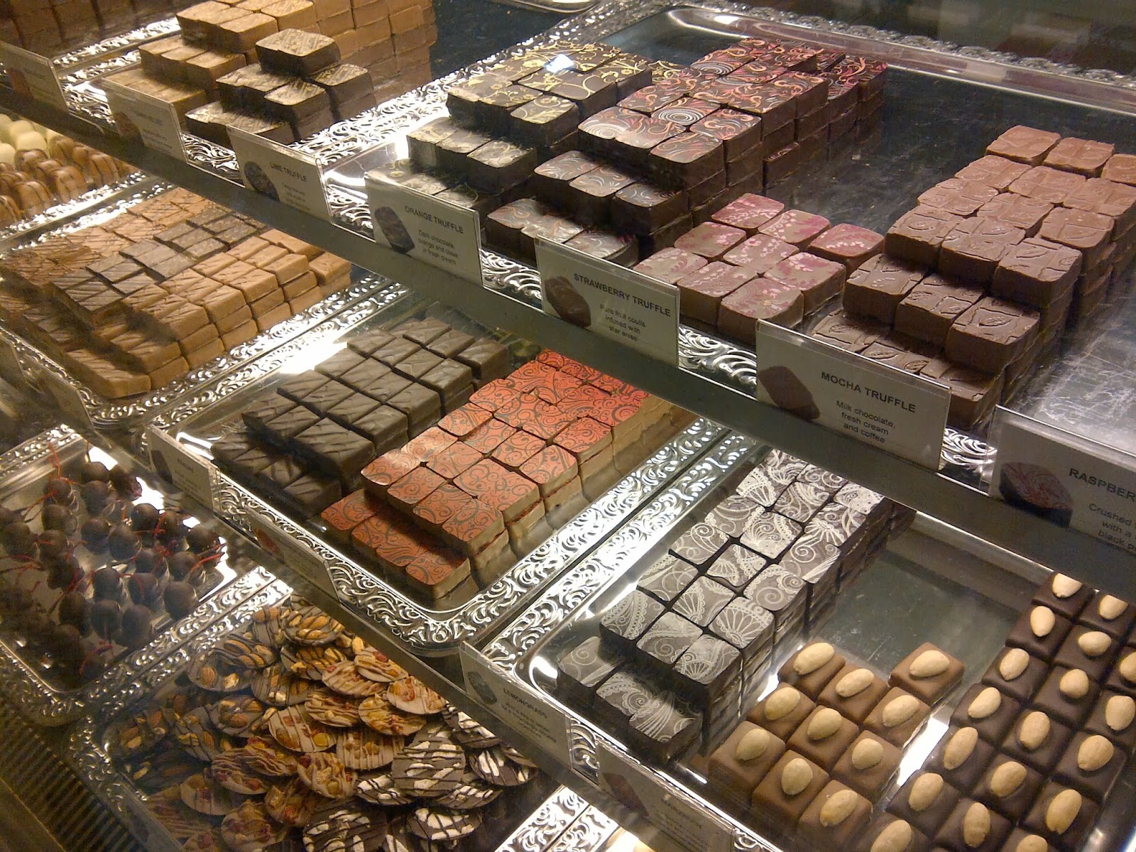 Square Sparrow A chocolate tour of Edinburgh the stuff of (sweet