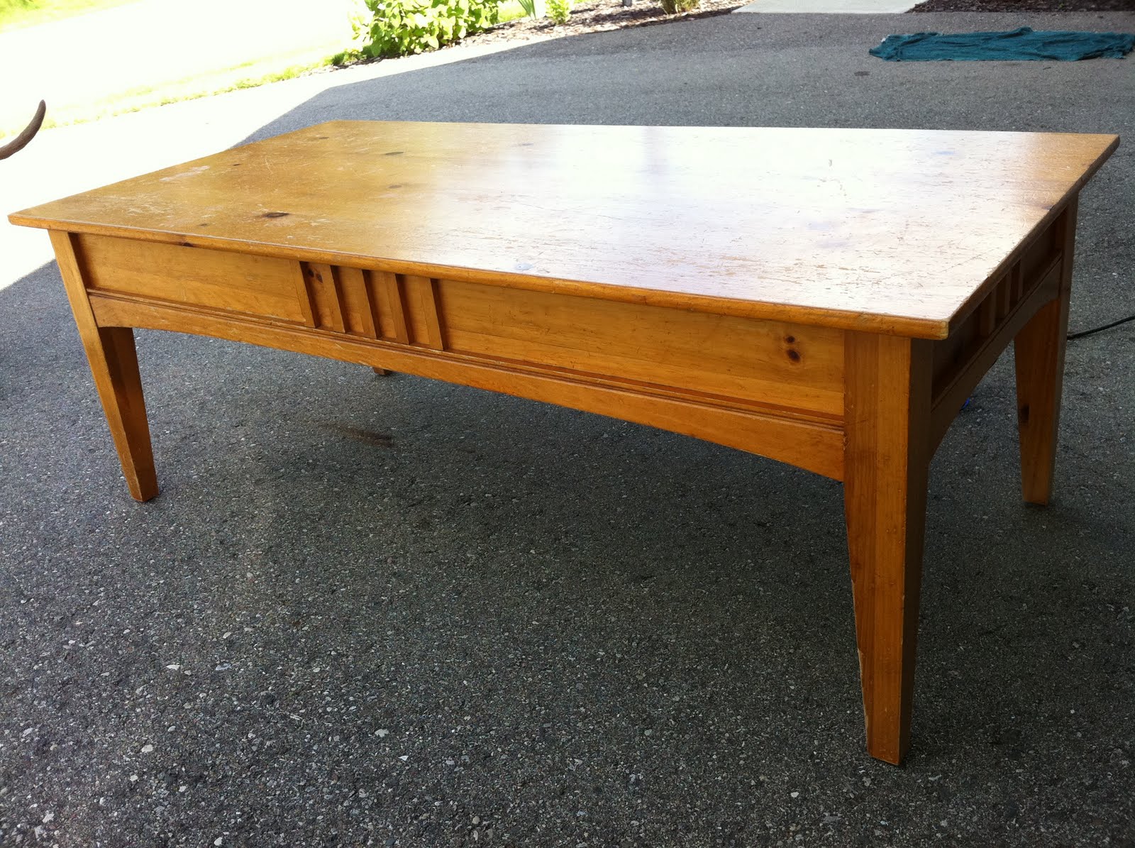 Shabby Perfection {Thomasville Coffee Table} Custom Refinish