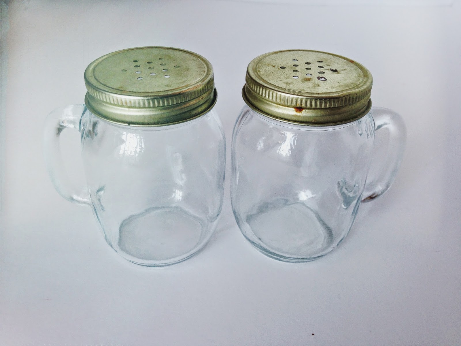 emily faith DIY Salt and Pepper Labels