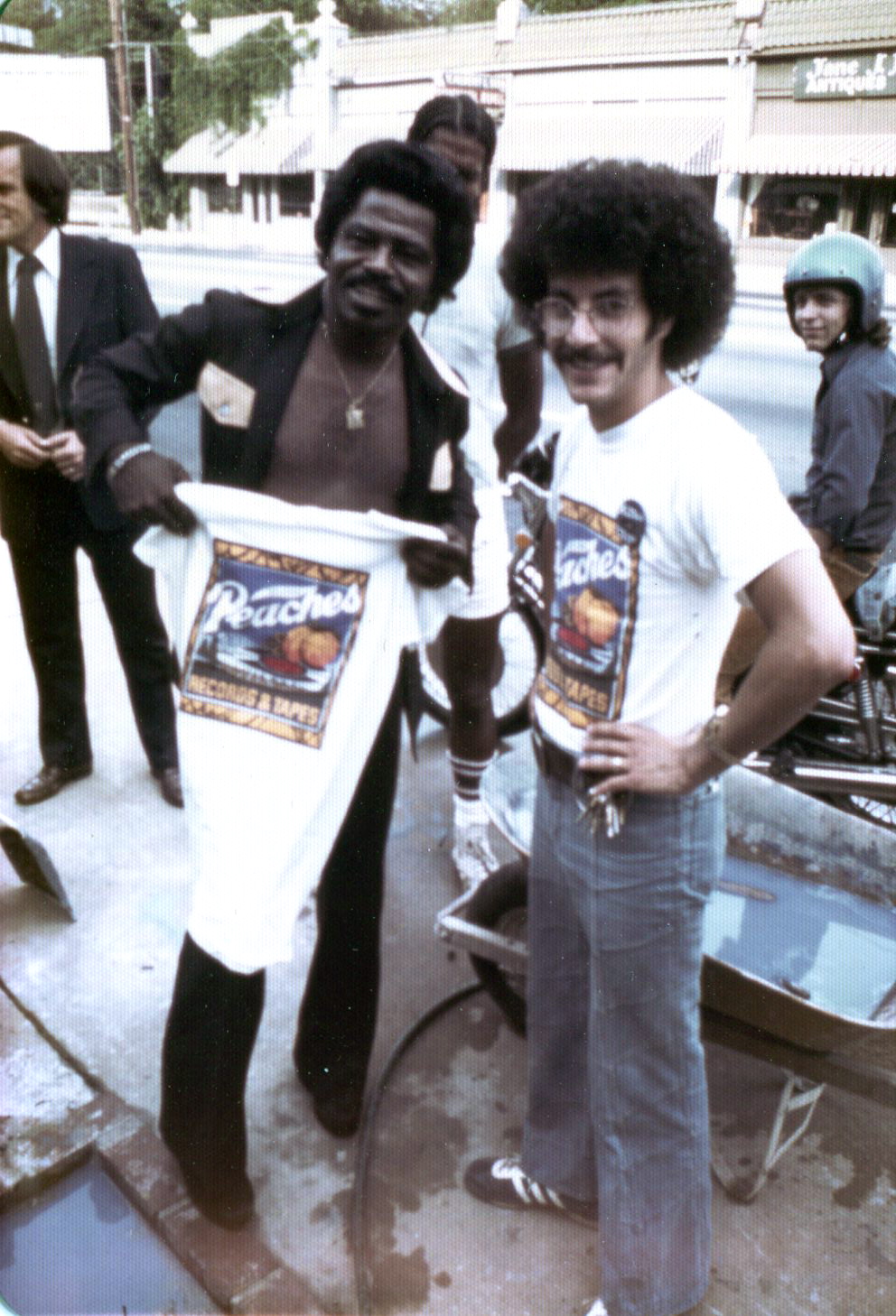 The Kids What do Peaches,Paul McCartney and Atlanta all have