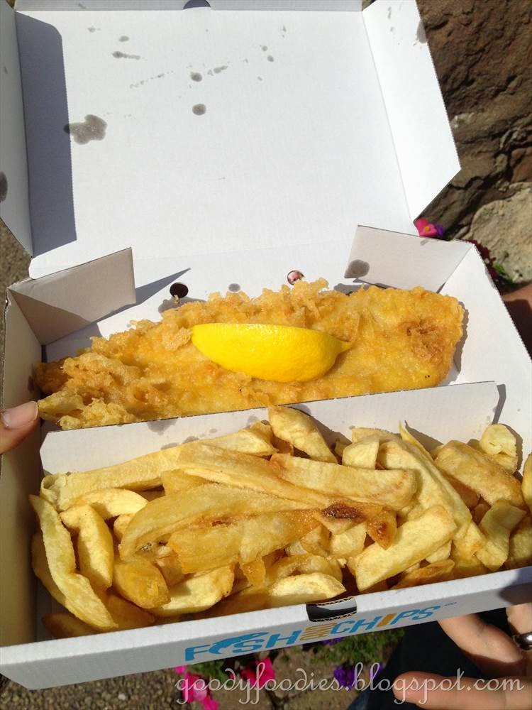 GoodyFoodies The Carron Fish Bar + Stonehaven Harbour, Scotland