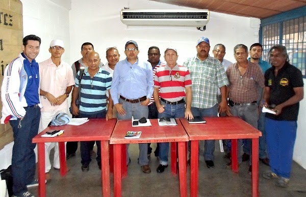 Se cumplió primera reunión para la elección de la Junta Reorganizadora del ajedrez del estado Bolívar Se cumplió primera reunión para la elección de la Junta Reorganizadora del ajedrez del estado Bolívar