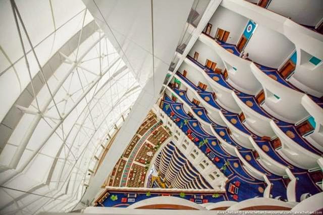 Burj Al Arab — Inside the most expensive Seven-star hotel in Dubai What you’ll see on the way to the suite: This is the interior of the hotel.