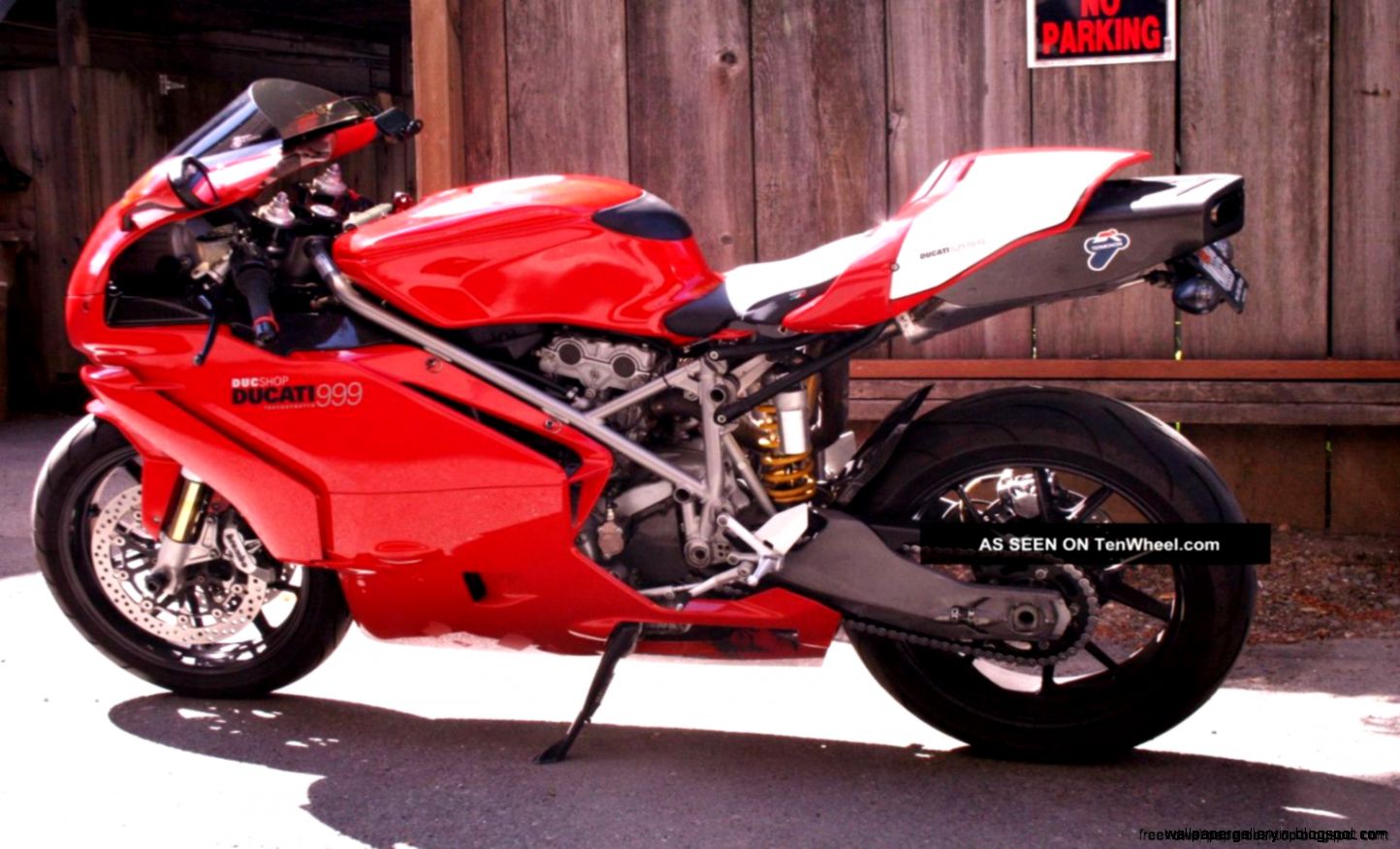 Photo Superbike Ducati 999 Wallpaper Wide Free High Definition Photo Superbike Ducati 999 Wallpaper Wide Free High Definition