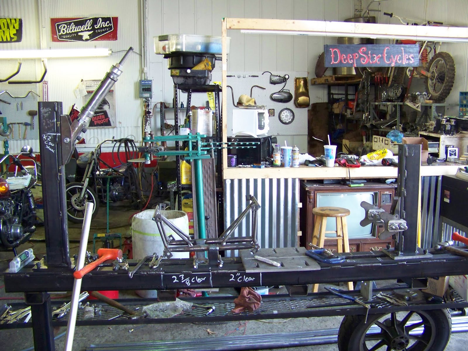 Deep Six Cycles: A week end frame build - (AKA) A Deep Six Cycles