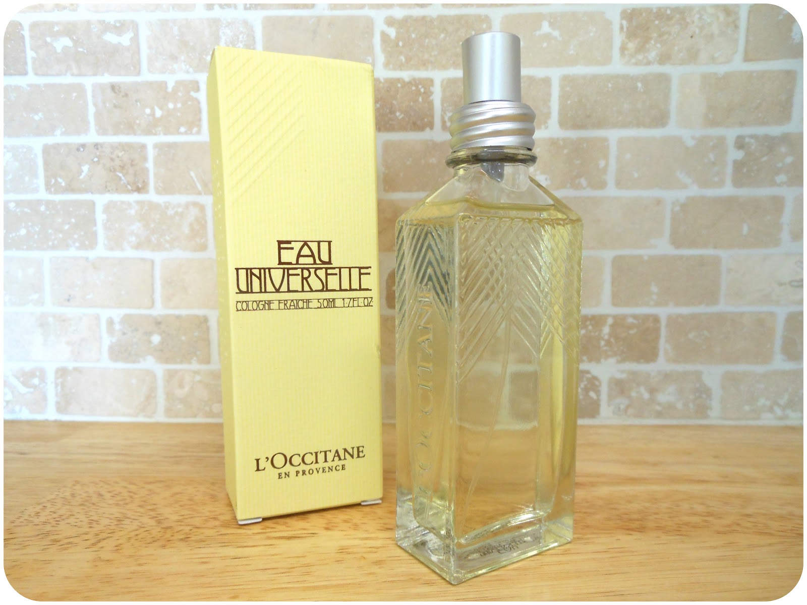REVIEW L'Occitane Eau Universelle Cologne Charlottes Collection
