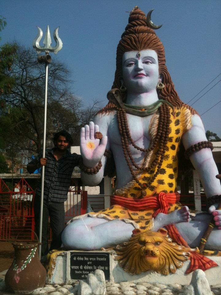 Rising India The biggest gopulam and shiv ji murti
