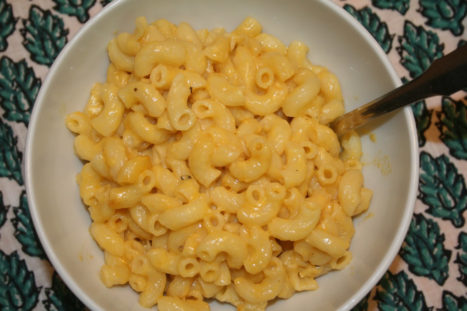 A Little Colorful Chaos {Recipe} Paula Deen's Crockpot Mac & Cheese