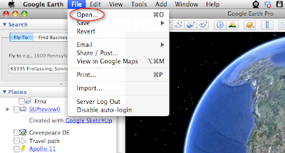 Ein Screenshot zeigt das Drop-Down Menü das erscheint, wenn man in Google Earth "File" klickt.