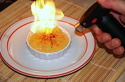 La Piccola Casa: La ricetta della crema catalana e la mini fiamma ossidrica  per flambare i piatti