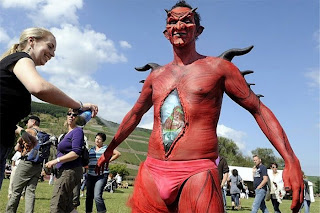 Red Body Painting Festival