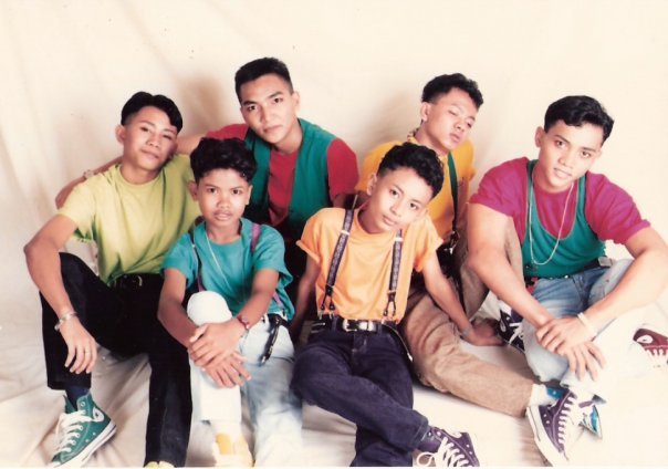 AWIE OMAR: 10 Lagu Ibu Paling Aku Touching