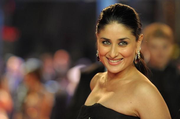 kareena kapoor in black gown at london ra. one premiere latest photos