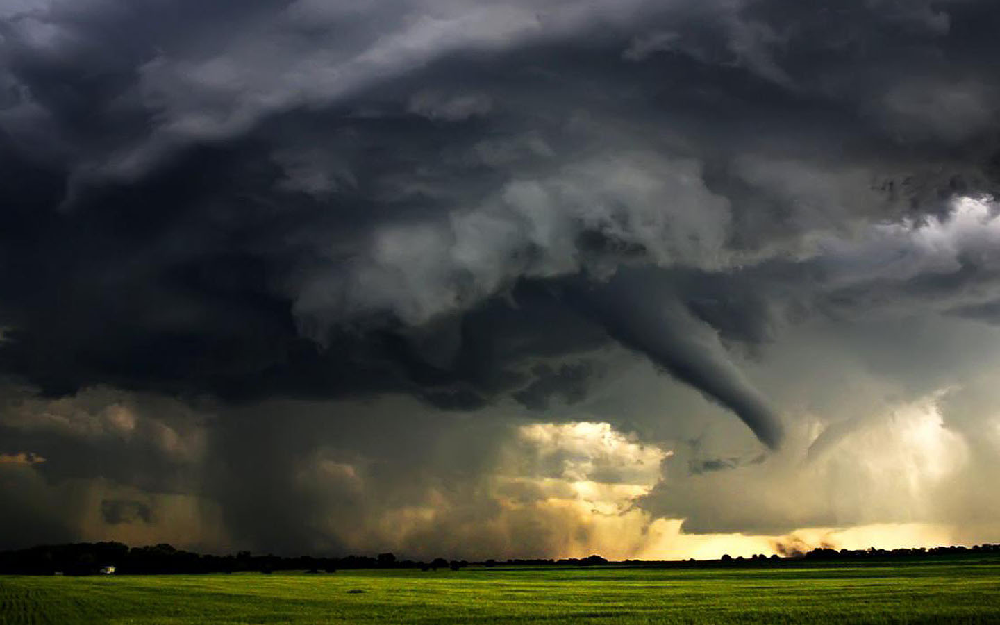 FOTO TORNADO foto tornado: