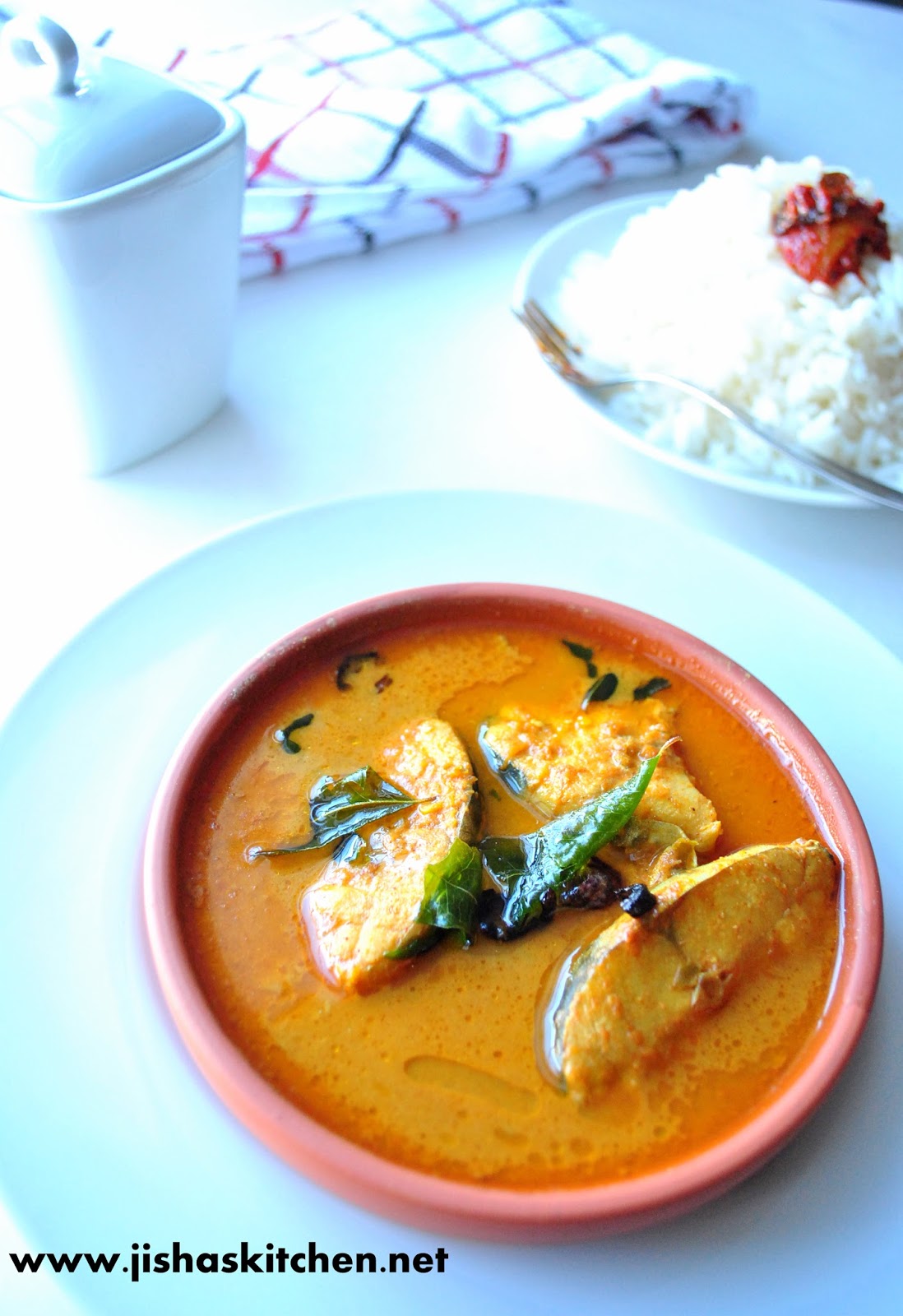 ! Jisha's Kitchen !: Thrissur style fish curry - Indian Recipes, Kerala ...