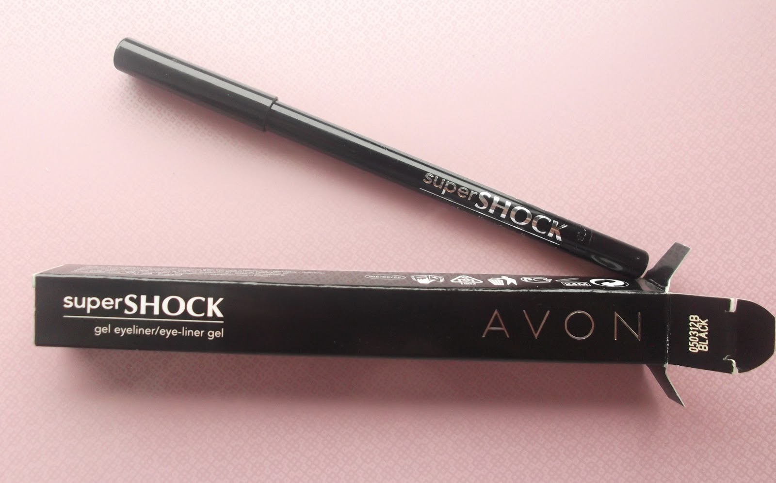 efxo Beauty Fashion Life Avon SuperShock Gel Eyeliner