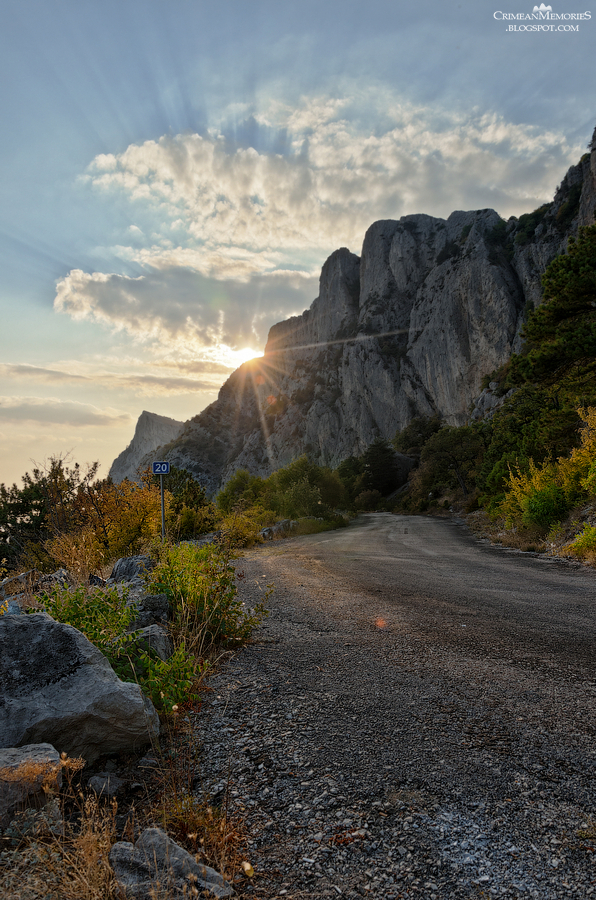 Crimea photo: landscapes, mountains, seascapes, sunsets from Yalta, Livadia, Massandra, Alupka, Foros and other great Crimean places of interest