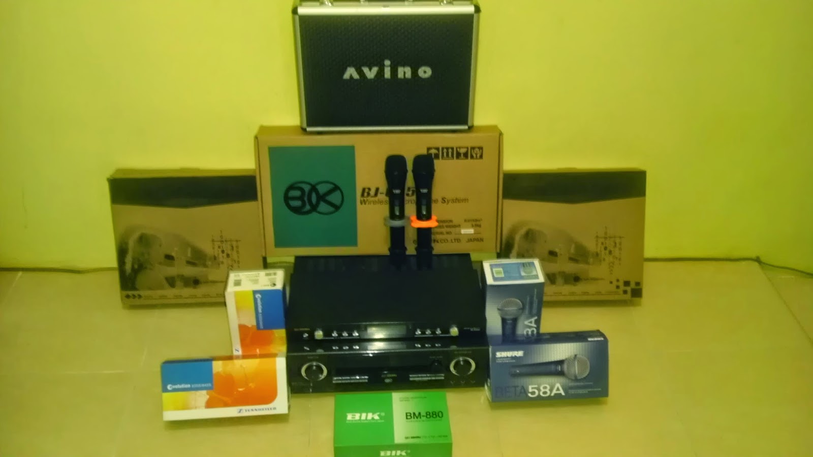 PAKET KARAOKE AUDIO DAN PEMUTAR LAGU DVD PLAYER KHUSUS KARAOKE