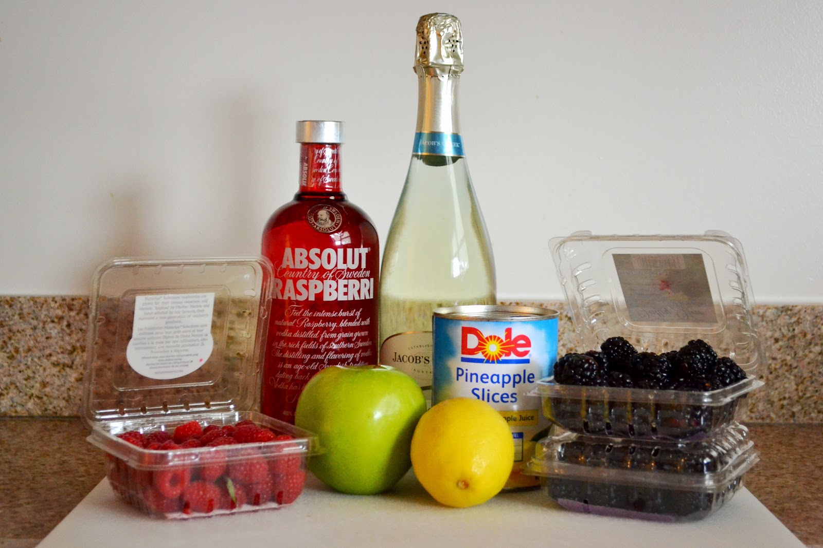 Make the blackberry syrup.1600 Make the blackberry syrup.1600