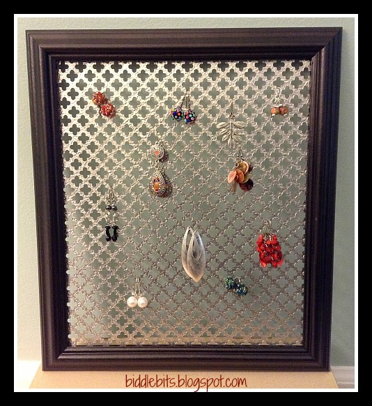 Biddle Bits DIY Earring Organizer