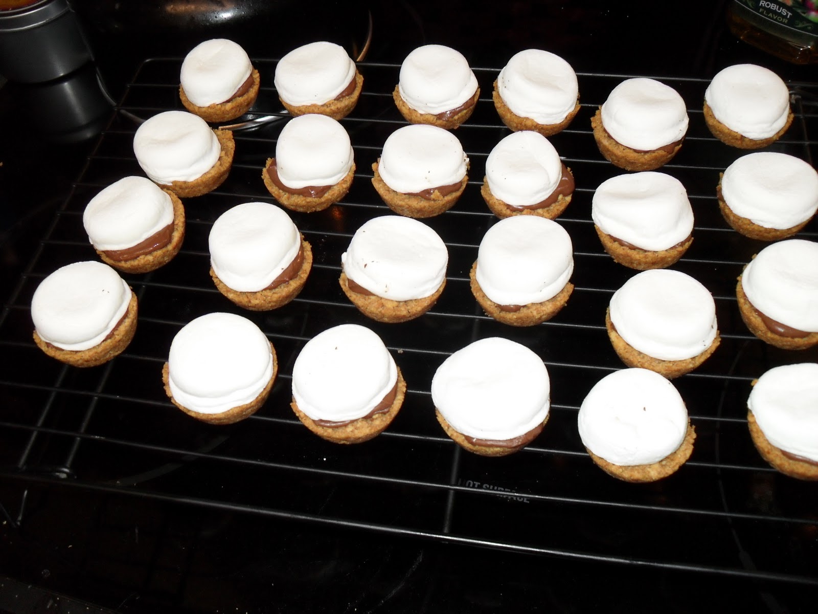 Working Mom Treats Chocolatedipped S'mores Cups