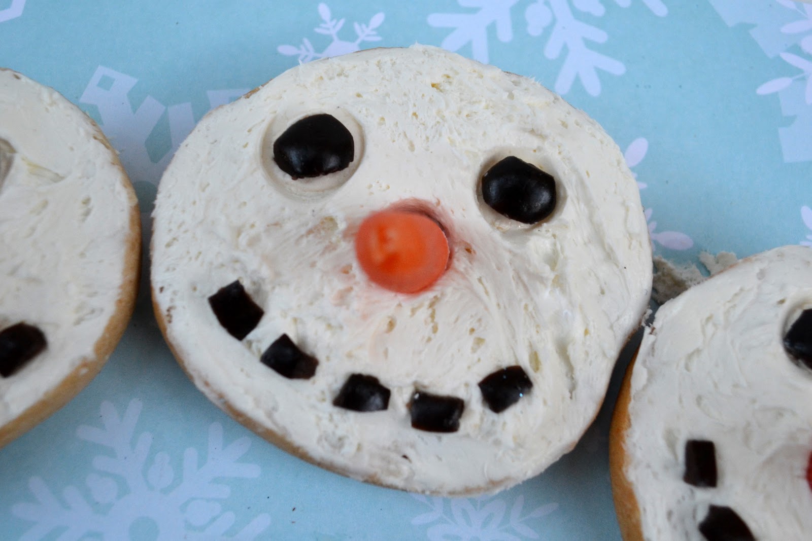 Snowman Bagels An Adorable & Easy Holiday Party Food for Kids