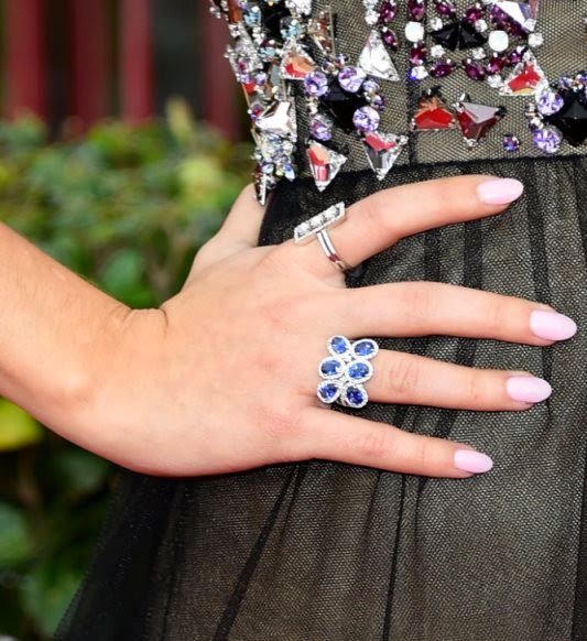 esmalte vestido de festa