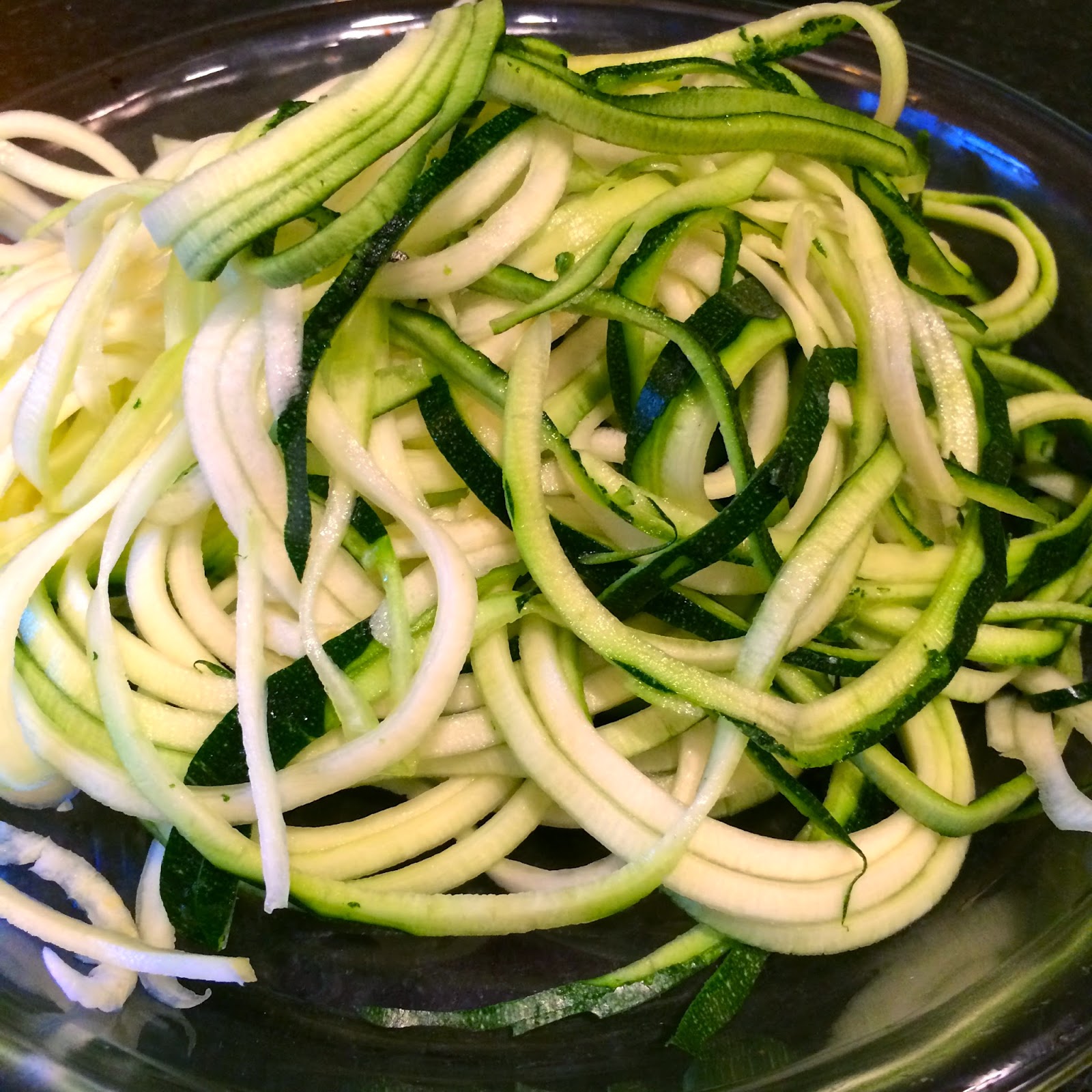 Food Impressions: Garlic and Olive Oil Zoodles ...