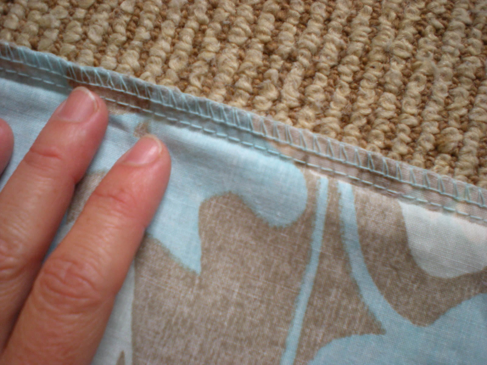 growmama Tutorial vintage pillowcase to bag