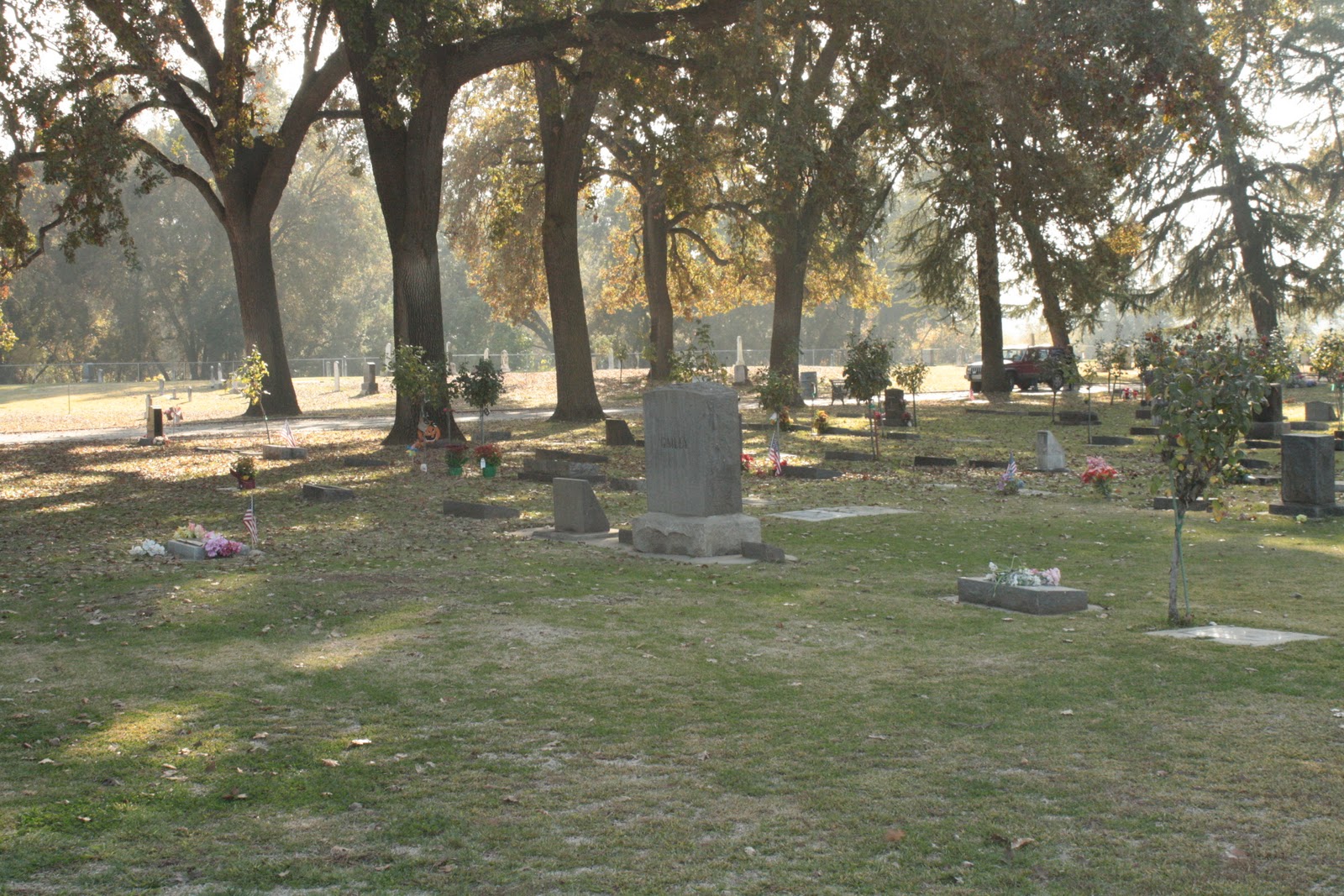 Sluggo's House O' Spookiness Del Rey Cemetery, Sanger, CA