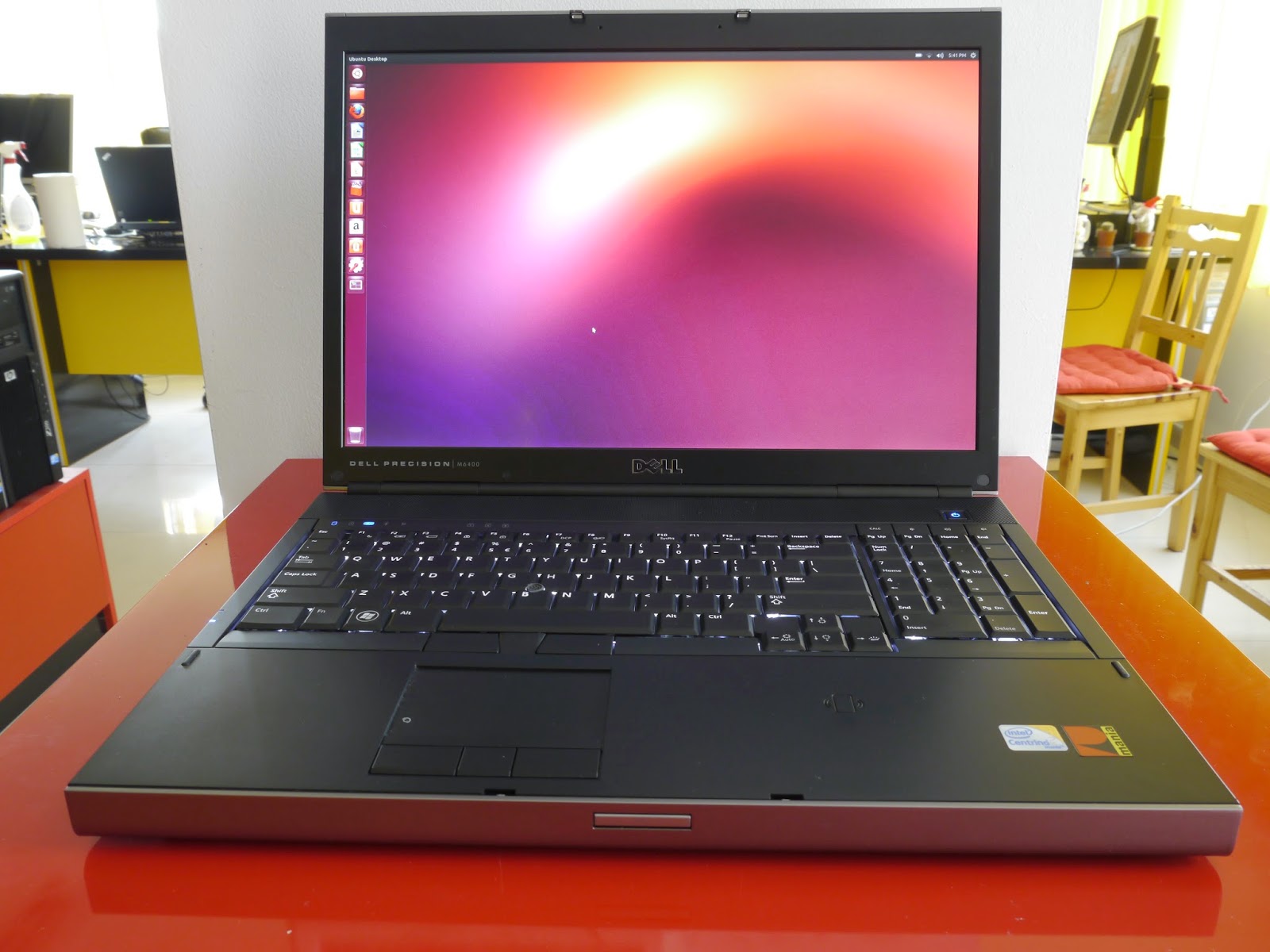 DELL Precision M6400 мобилна работна станция с изумителни параметри