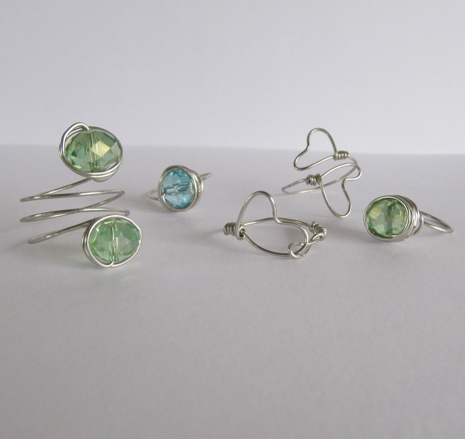 WobiSobi Sweetheart, Wire Rings. DIY