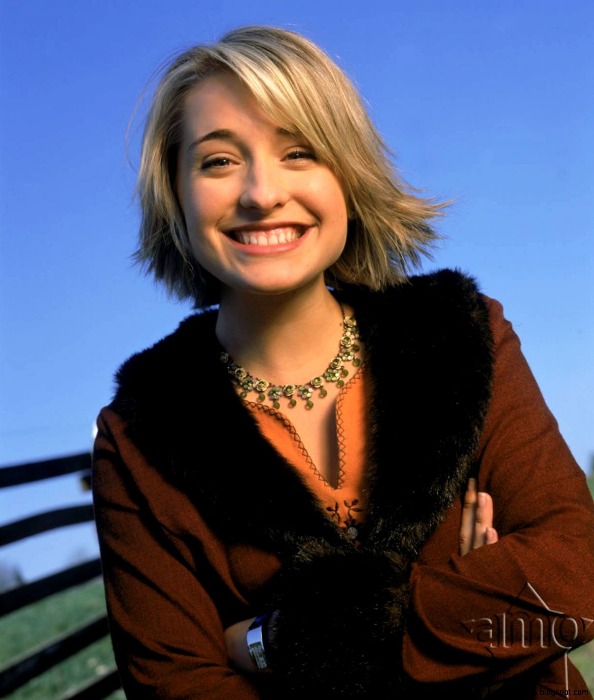 Allison Mack HD Wallpapers Allison Mack HD Wallpapers